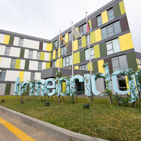 Homebridge Hotel Apartments Baku Exterior foto